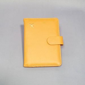 Обложка для паспорта на кнопке персиковый