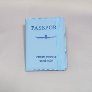 Обложка для паспорта на резинке голубой