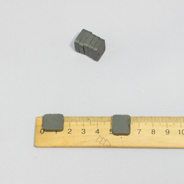Магнитная заготовка прямоугольник 15 * 13 * 4 мм за 10 шт