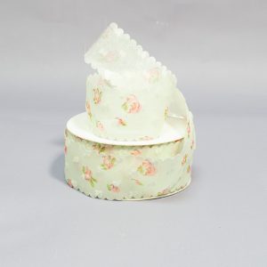Лента Цветочки и ажурный край 3,8 см салатовая за 1 м.